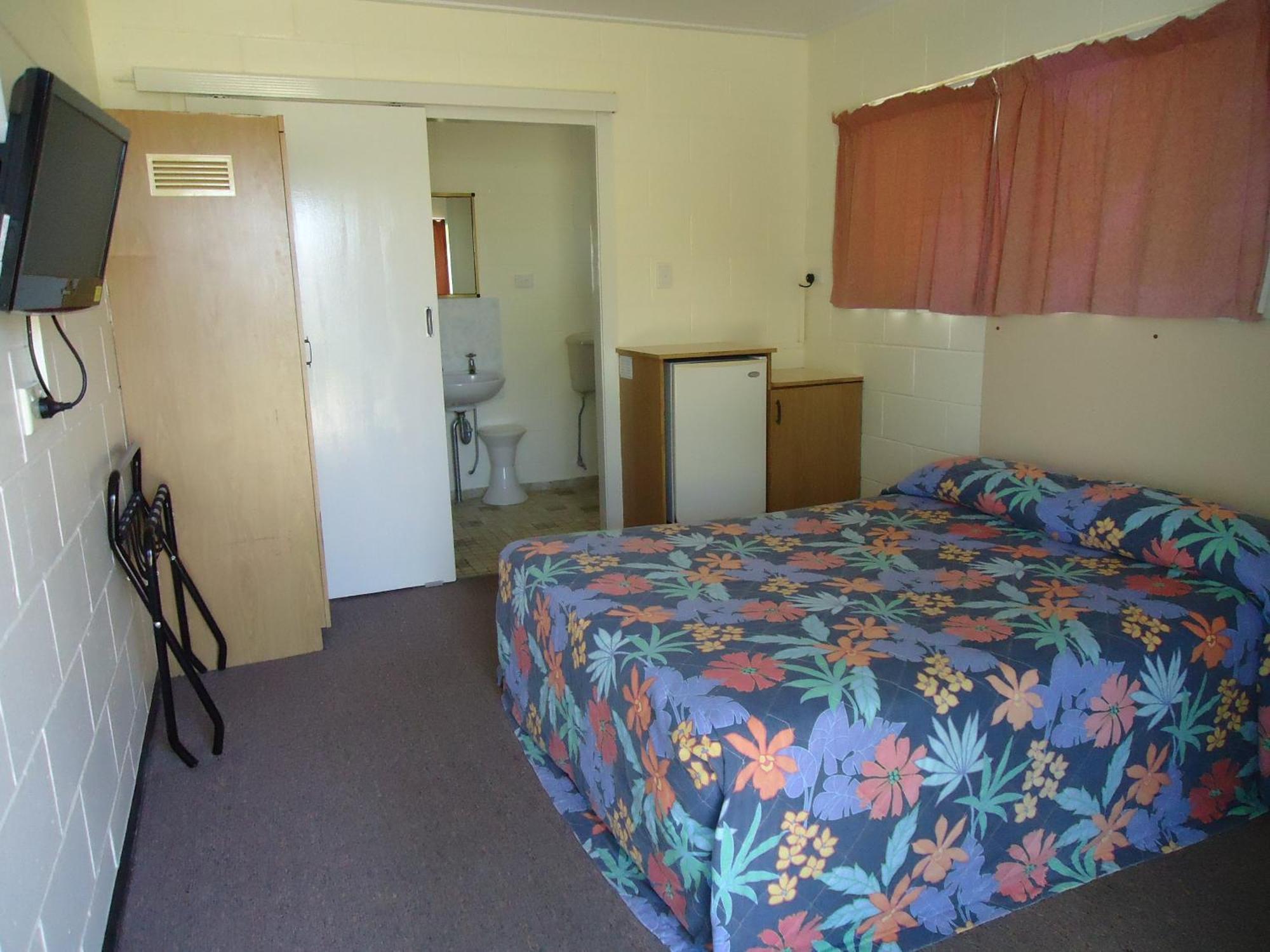 إينيسفيل Moondarra Motel المظهر الخارجي الصورة