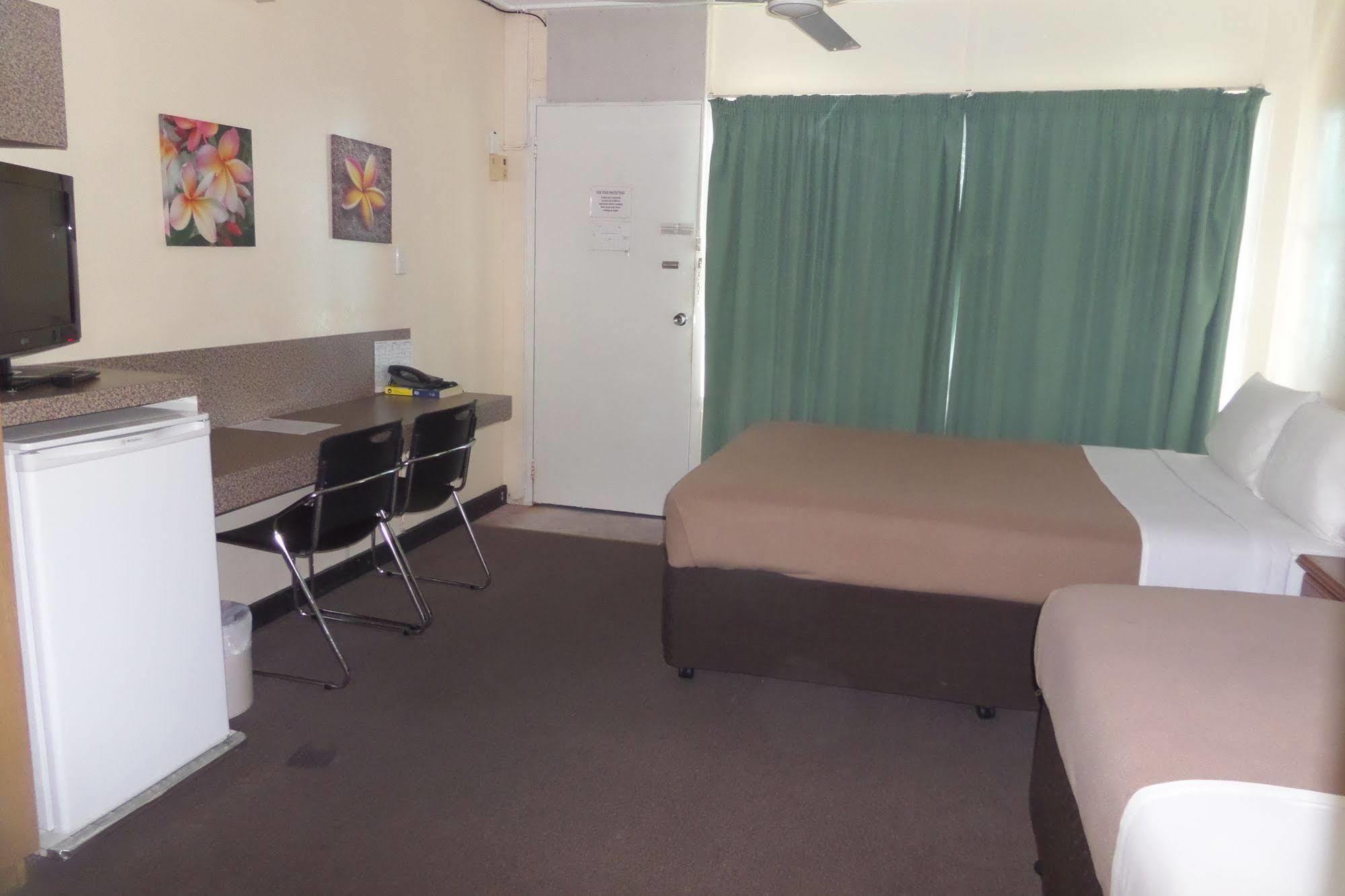 إينيسفيل Moondarra Motel المظهر الخارجي الصورة