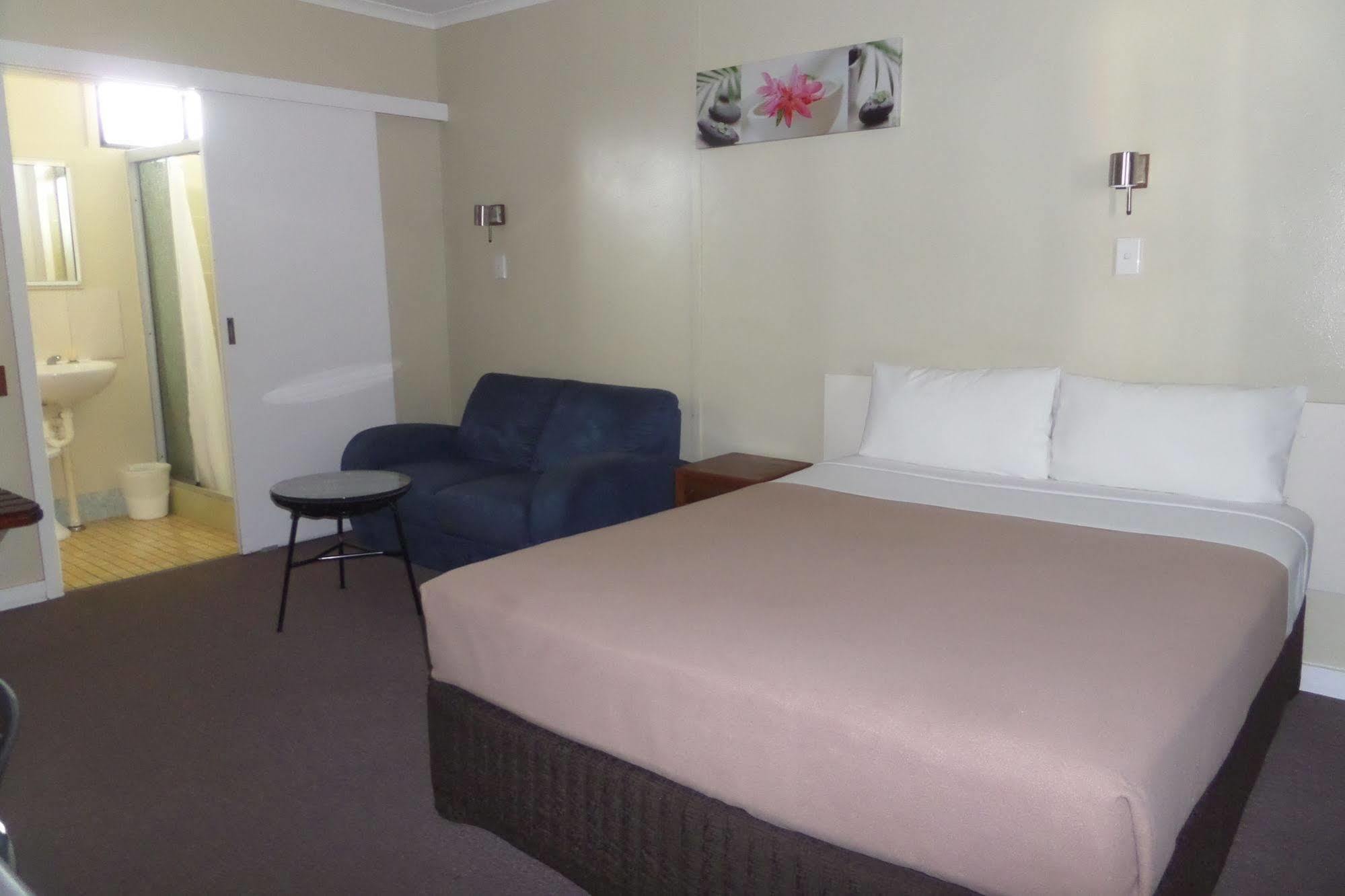 إينيسفيل Moondarra Motel المظهر الخارجي الصورة
